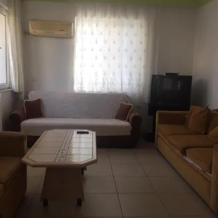 Ugurlu Ev Kiralama Διαμέρισμα